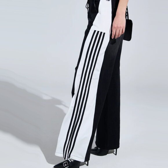 AKIRA Label Sporty And Sweet Black Wash Denim Track Pants - Picture 4 of 4